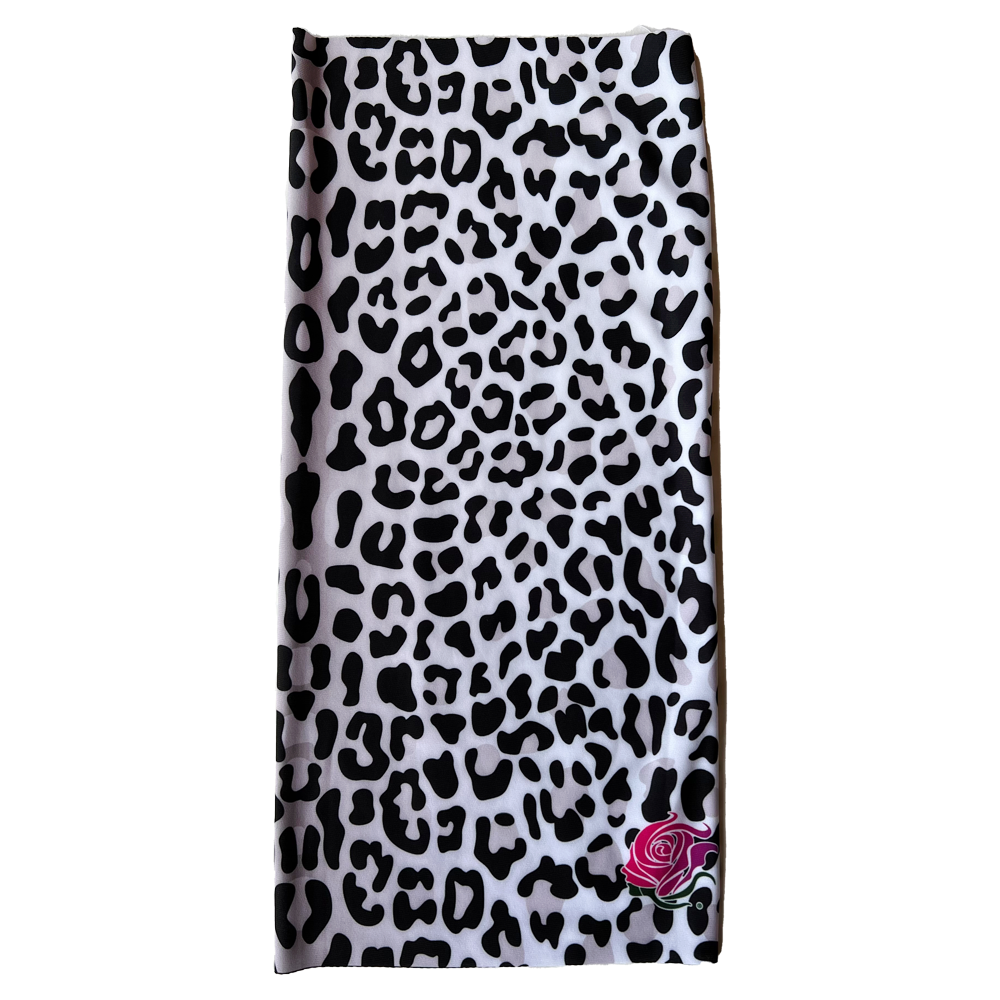 Snow Leopard Multifunctional UPF50+ Buff – Wild Rose Apparel